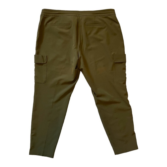 REITMAN'S Soft Cargo Trousers in Olive - Picture 9 of 16